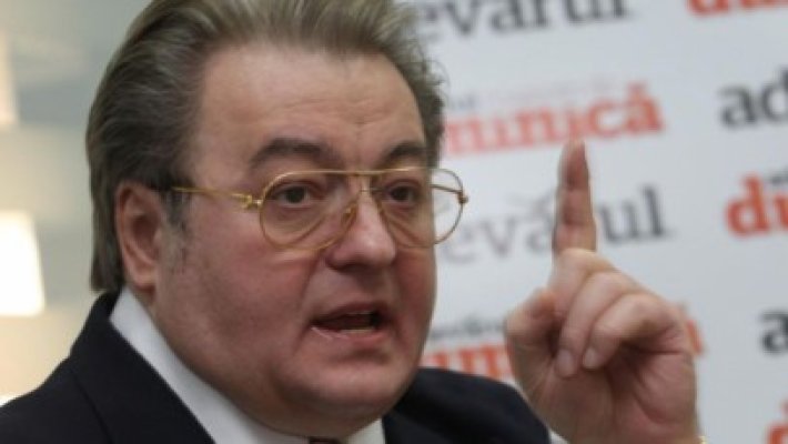 Vadim Tudor poate candida la europarlamentare din partea PRM. Contestaţia lui Funar, respinsă de instanţă